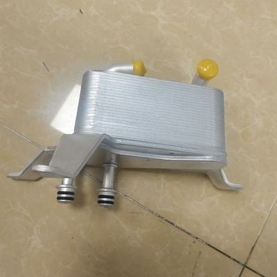 फोर्ड रेंजर के लिए JB3Z7A095C तेल कूलर BT50 YN25