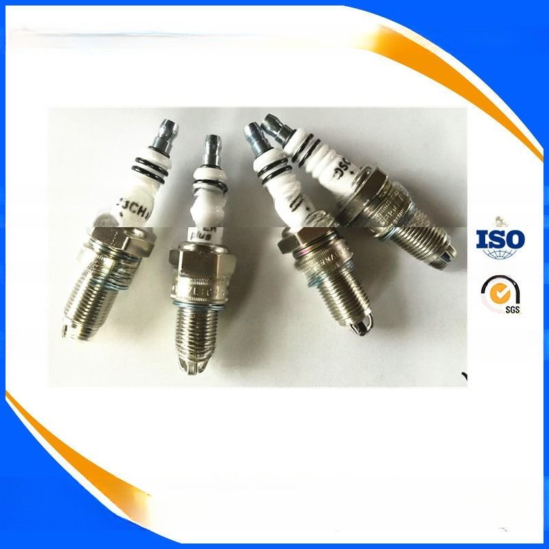 WR7LTC 2 स्पार्क प्लग VW स्पार्क प्लग जीओएल कार मॉडल इंजन प्रदर्शन में सुधार के लिए