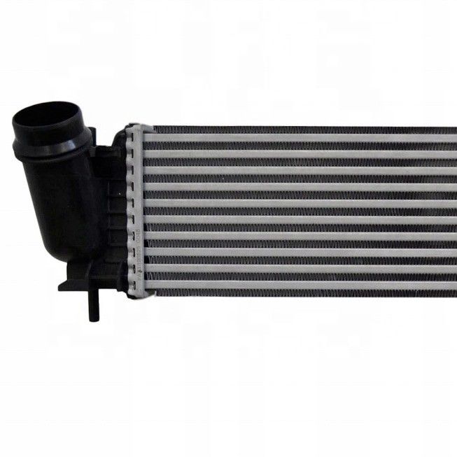 निसान नवर NP300 रेनॉल्ट अलास्का 2.5 dCi 4x4 144614KV1A 2014- शीर्ष के लिए इंटरकूलर