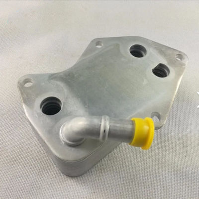 038117021c इंजन तेल कूलर ऑडी वोक्सवैगन जेटा 2010 ऑटो रेडिएटर हीट एक्सचेंजर